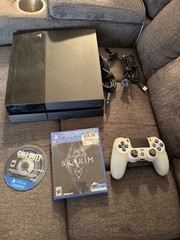 Sony PlayStation 4 500GB Jet Black Console With Games