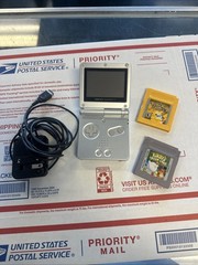 Nintendo Game Boy Advance SP Silver AGS-001 W/ Pokemon Pikachu Edition & Kirby!
