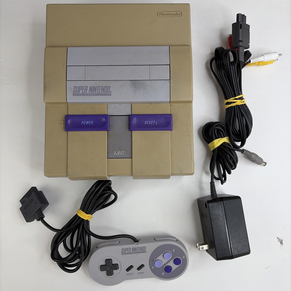 Super Nintendo Entertainment System Bundle: Console, Cords and Controller