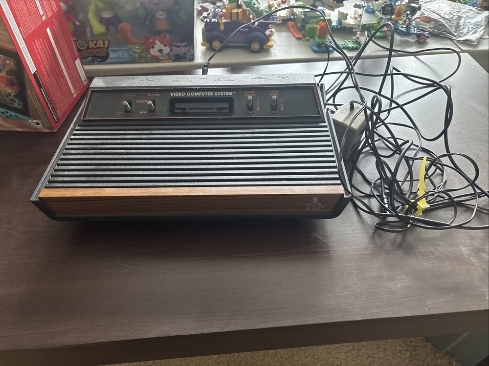 Atari 2600 4 Switch Console, powercord Tested