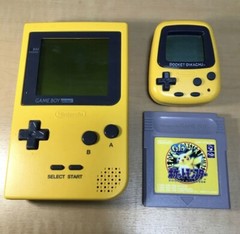 Nintendo GameBoy Pocket yellow & Pokemon Pikachu Soft & Pocket Pikachu 3 Set