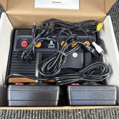 Atari Flashback 8 Black & Orange 105 Built-in Games 2 Joysticks RCA