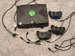 Microsoft Xbox Original Gaming Console 26 Games 3 Controllers