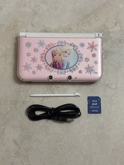Nintendo 3DS XL LL Pink And White Handheld With Charger And Stylus Very Good
