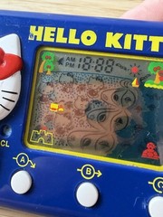 LCD HELLO KITTY Handheld Console System Tomy Game Watch