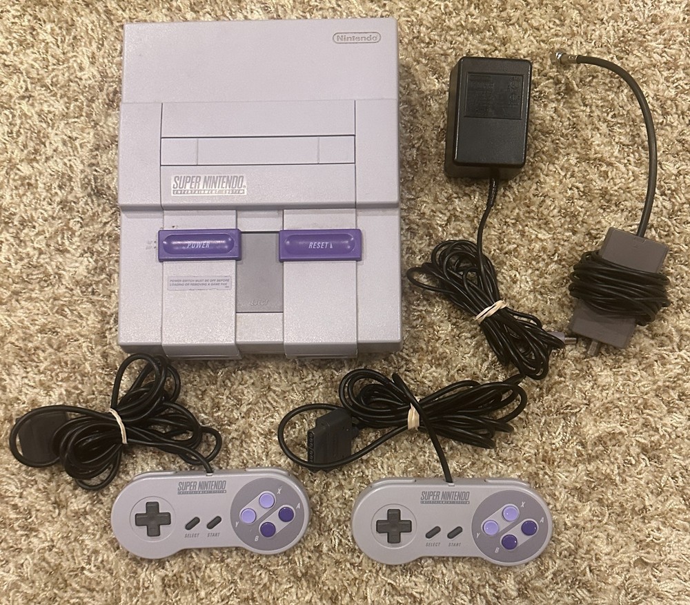 Nintendo Super Nintendo Entertainment System SNES Console Gaming System SNS-001