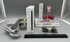 Nintendo Wii Console Bundle RVL-001 With 2 Games Tested Works