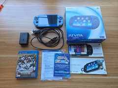SONY PlayStation PS Vita PCH-1000 CIB ZA04 Sapphire Blue Wi-Fi model