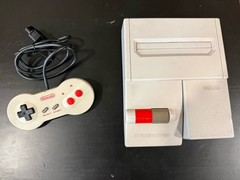 Nintendo AV Famicom HVC-101 all cables included