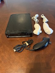 Nintendo Wii Black Console RVL 001 Bundle 3 Nunchuks White Black Tested⁠
