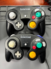 Silver GameCube Console 2 Games and 2 Controllers Bundle DOL-101 (READ DESC)