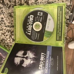Xbox 360 E 500GB Console Call Of Duty Ghosts/Black Ops 2 Bundle Tested