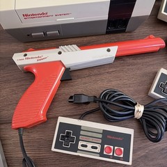 NES Nintendo Bundle Lot – Tested – Console, Controllers, Gun, Mario Duck Game