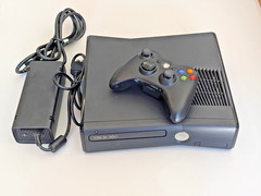 Microsoft Xbox 360 S Slim Black Console Model 1439 Power Supply AV Tested