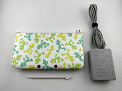 [S-rank] Nintendo 3DS LL XL console Luigi 30th Anniversary with Charger/Stylus