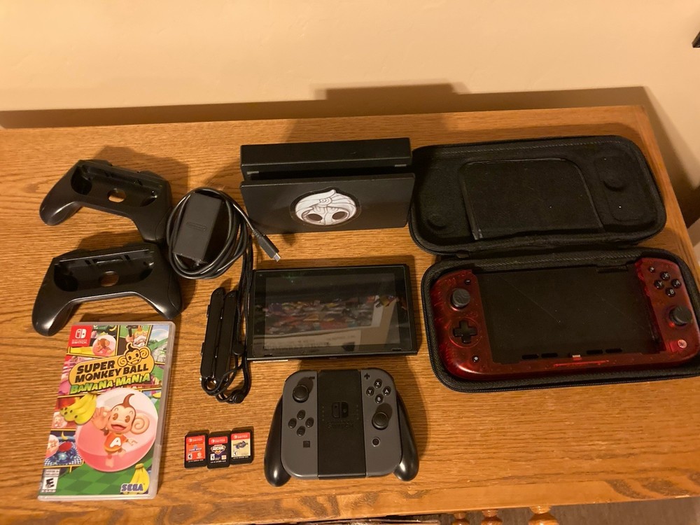 Lot Nintendo Switch Console Gray Joy-Cons Drift, Power Issue, Nitro Deck, 4 Game