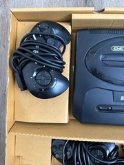 1994 Sega Genesis 16Bit Video Entertainment System NFL Pack 2 Controllers CIB