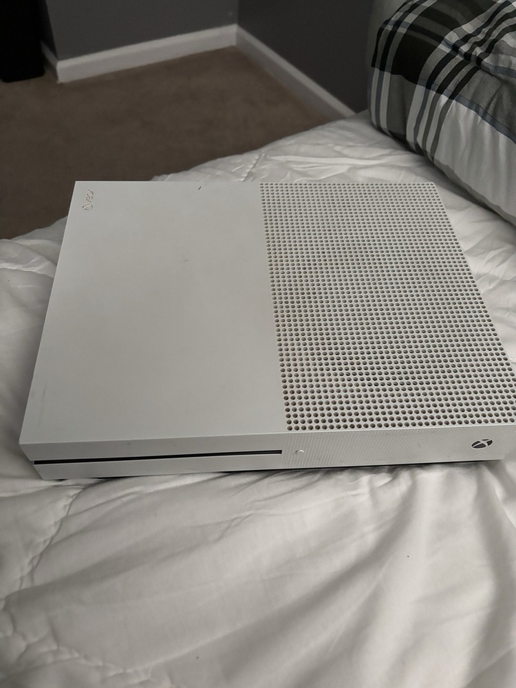 Microsoft Xbox One S White Console Wi-Fi Blu-Ray HDMI USB-A Ethernet