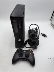 Microsoft Xbox 360 S Slim 4GB 1439 Console Bundle Controller Cable