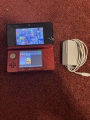 Nintendo 3DS Flame Red Bundle Complete with SD Card, Stylus, Charger And Smash 4