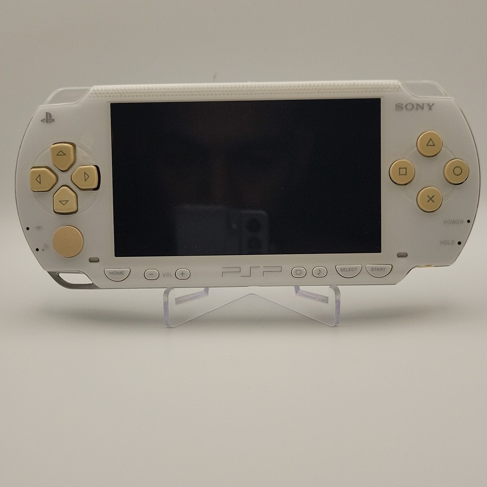 Sony PSP 1000 White Beige Handheld System Wi-Fi Capability CFW ready.