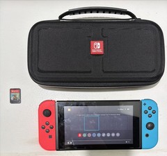 Nintendo Switch Original Console with Carrying Case with one game￼(cleaned)￼
