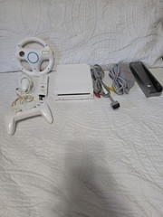 Nintendo Wii White Console Bundle Tested/Working RVL-001 W/assesories
