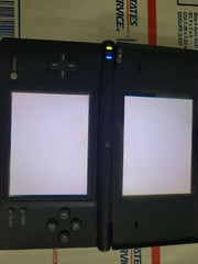 Nintendo DSi Console, JAPANESE, Triggers, Yellow Scrn, QUIK! [G210]
