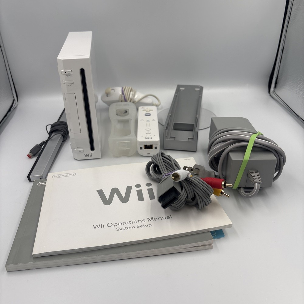 Nintendo Wii Console Bundle RVL-001 w/ Controller Tested Works White
