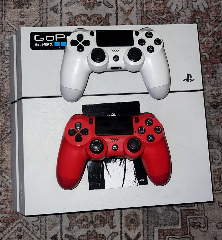 Sony PlayStation 4 Console Wi-Fi HDMI USB-A with White and Red Controllers
