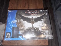 Sony PlayStation 4 Batman: Arkham Knight Bundle 500GB Jet Black Console NIB
