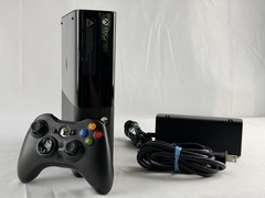 Microsoft Xbox 360 E Model 1538 Console Bundle Controller Power Supply Tested