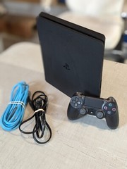 PlayStation 4 500GB PS4 Console Bundle w/ Controller & Cords 1 YEAR WARRANTY!