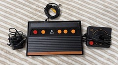 Atari Flashback 3 w/60 Classic Games Includes 1 Control & Charger Tested Works!