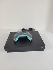 Microsoft Xbox One X (1787) 2017 1TB Console/ Controller/ HDMI/Power Cord TESTED