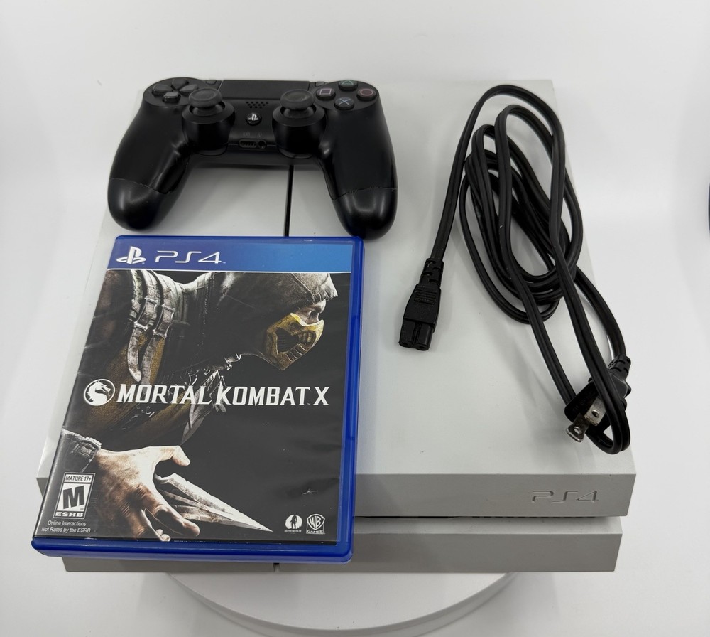 Sony PlayStation 4 500GB- White Console CUH-1115A Bundle W/Controller & Game