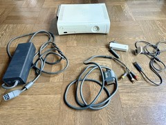 Microsoft Xbox 360 Console bundle (60GB HDD) – White – Tested/works