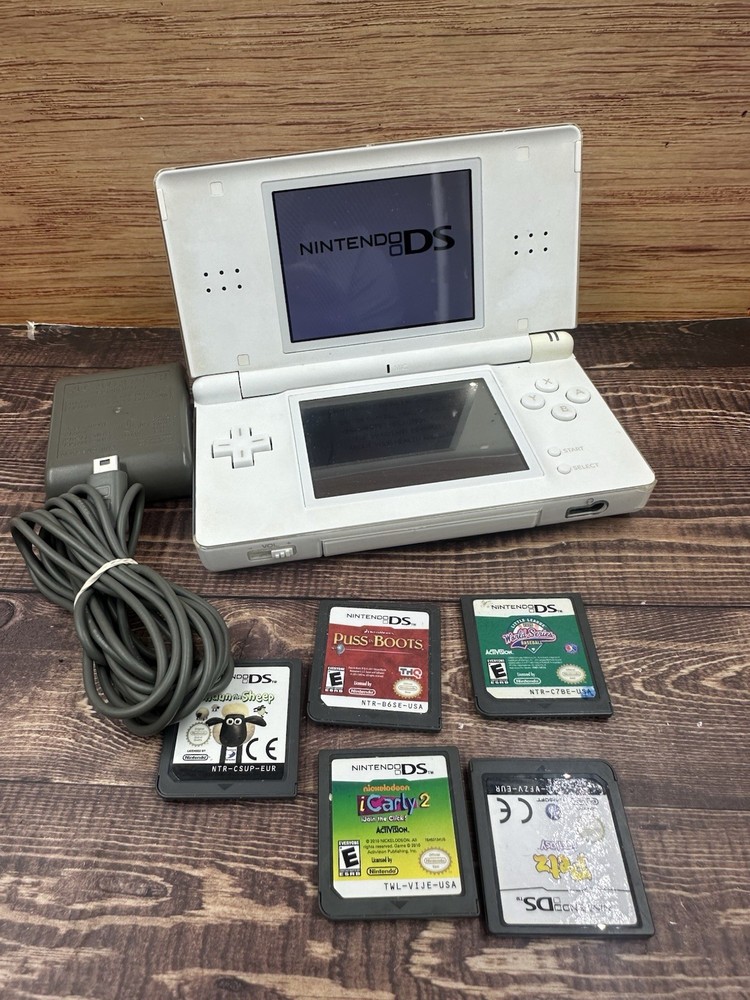 Nintendo DS Lite White Handheld Console + 5 Games,Stylus Pen & OEM Charger