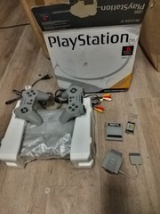 playstation 1 SPCH1001/94000 w/RCA & DC, 2 control, 1 charger + batt, gamesharrk