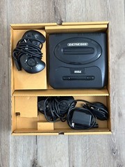 1994 Sega Genesis 16Bit Video Entertainment System NFL Pack 2 Controllers CIB