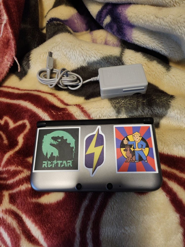 Nintendo 3DS XL