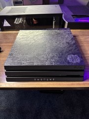 PlayStation 4 Pro 1TB KINGDOM HEARTS III LIMITED EDITION WITH CONTROLLER