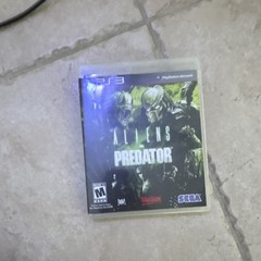PS3 Slim Black w/ two Controller Ceche 01 serial number : CE922184123