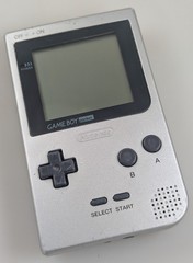 Nintendo Gameboy Pocket – Silver – w/ Box corrosion
