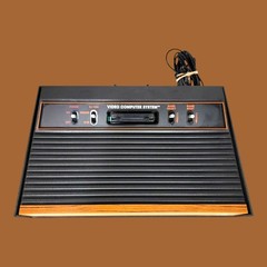 Atari 2600 VCS CX2600A 4 Switch Woodgrain Console Bundle Combat Game Paddles