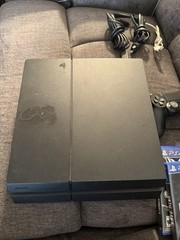 Sony PlayStation 4 500GB Jet Black Console With Games