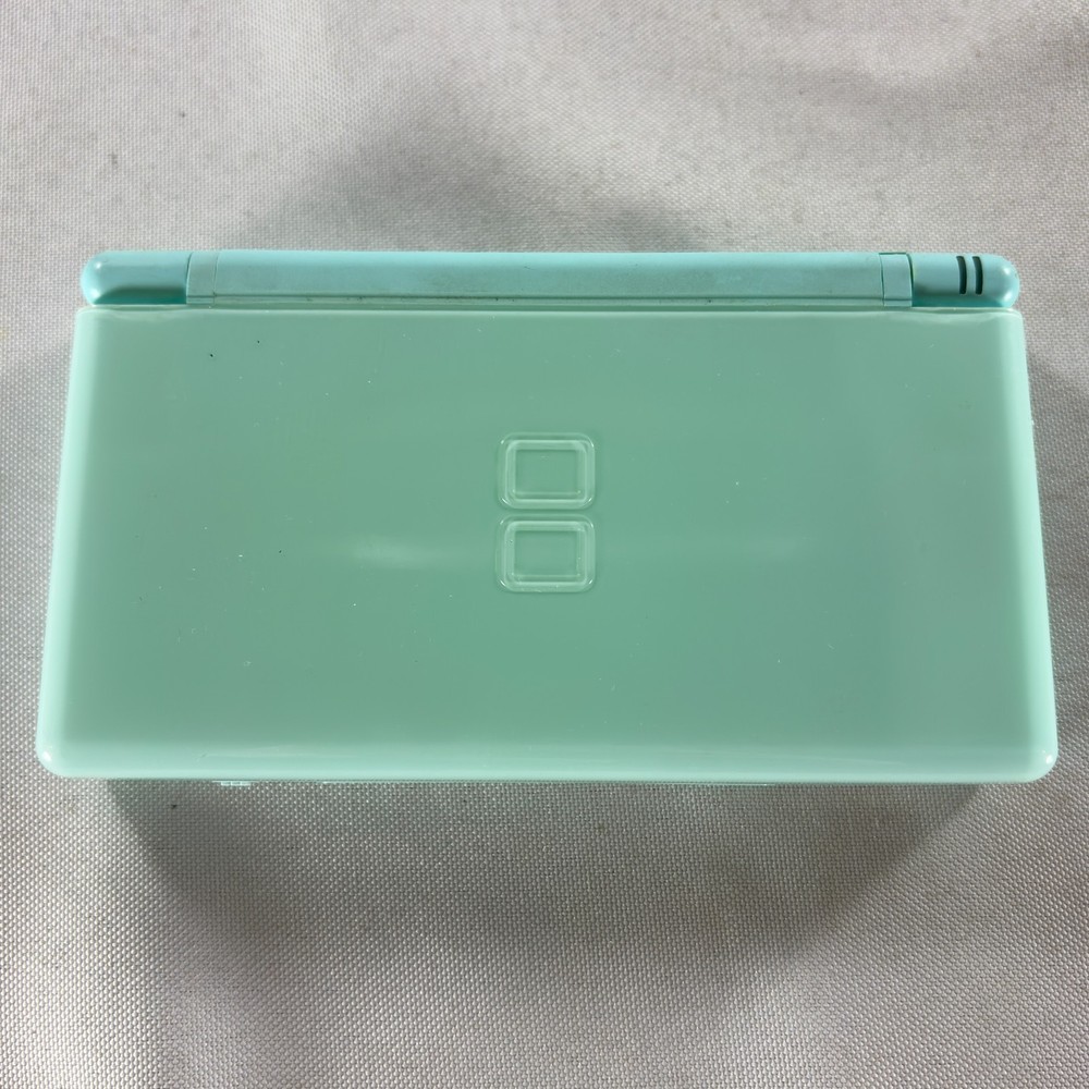 Nintendo DS Lite Ice Blue Handheld System – Doesn&rsquo;t Read Games