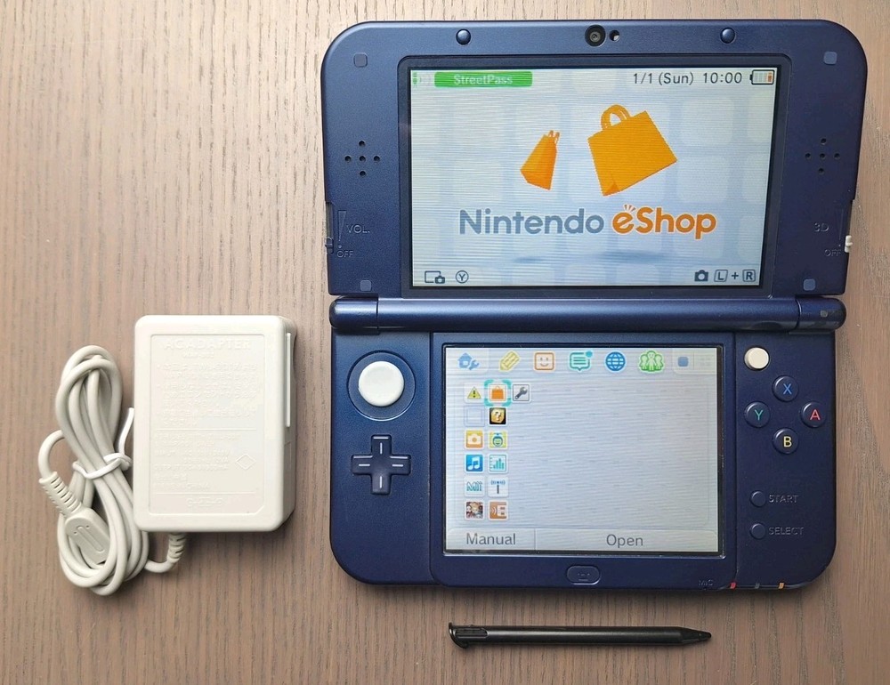 New Nintendo 3DS XL Metallic Blue Charger + 32GB SD Card | Region Free TOP IPS